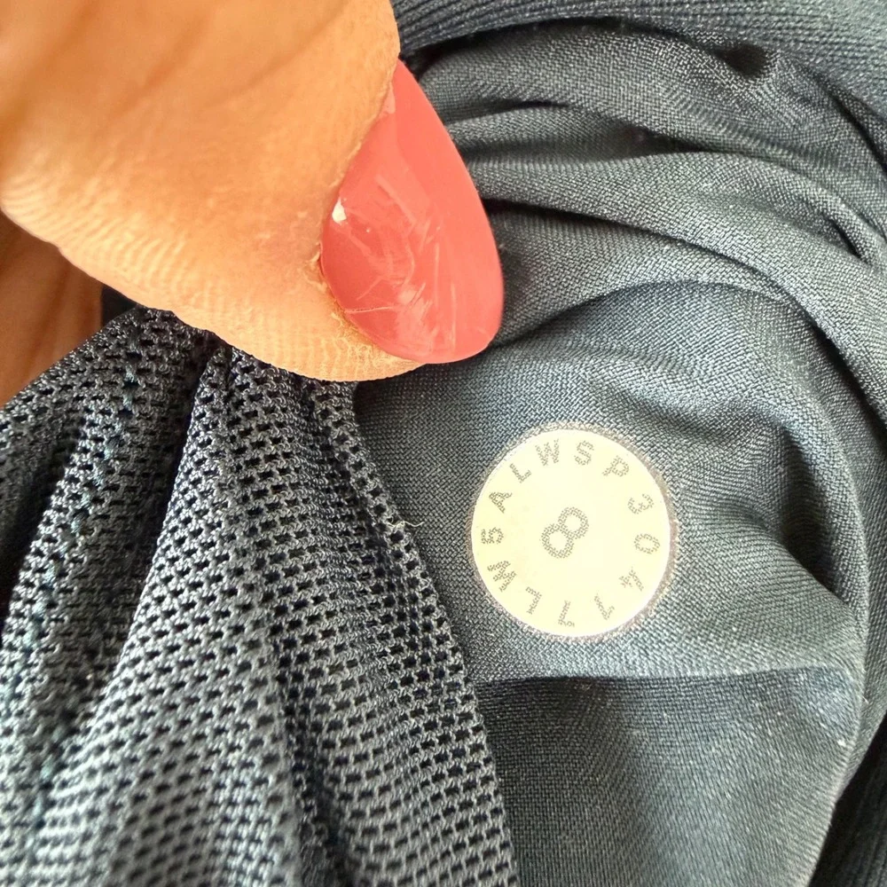 Lululemon On The Fly Pants‎ 28
